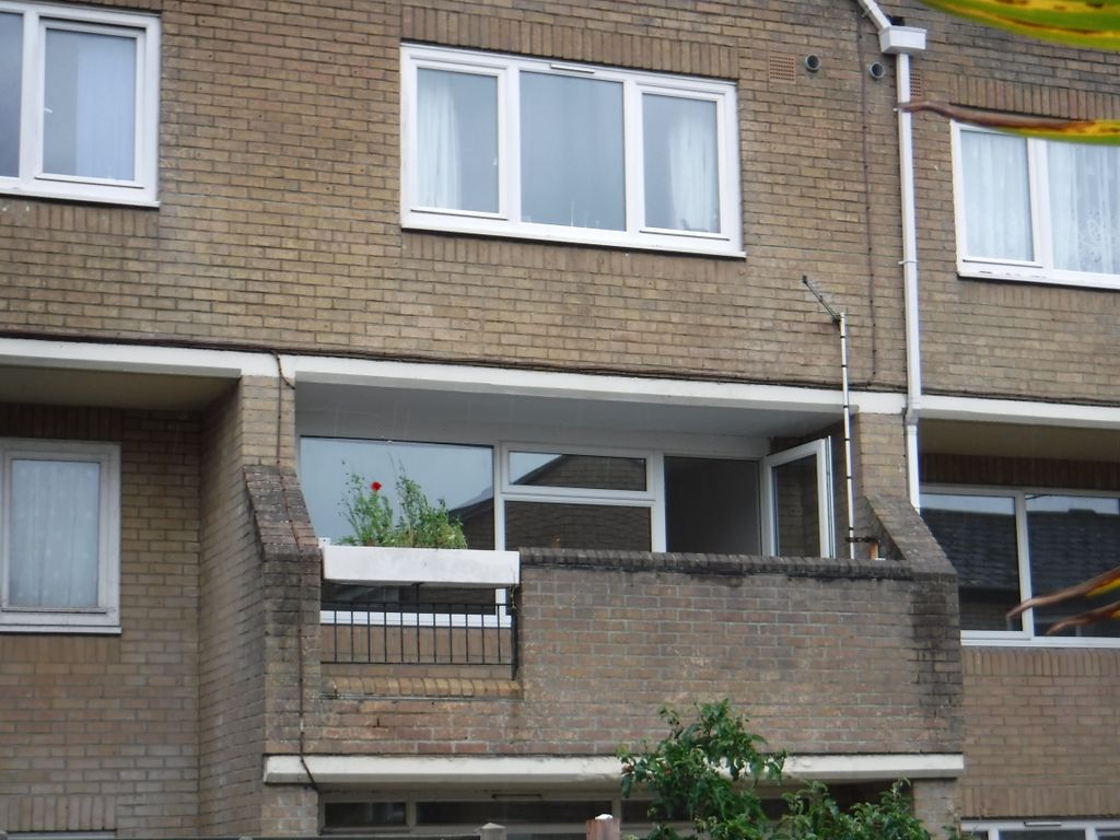 2 bed flat to rent in White Lion Walk, Gosport PO12 Zoopla