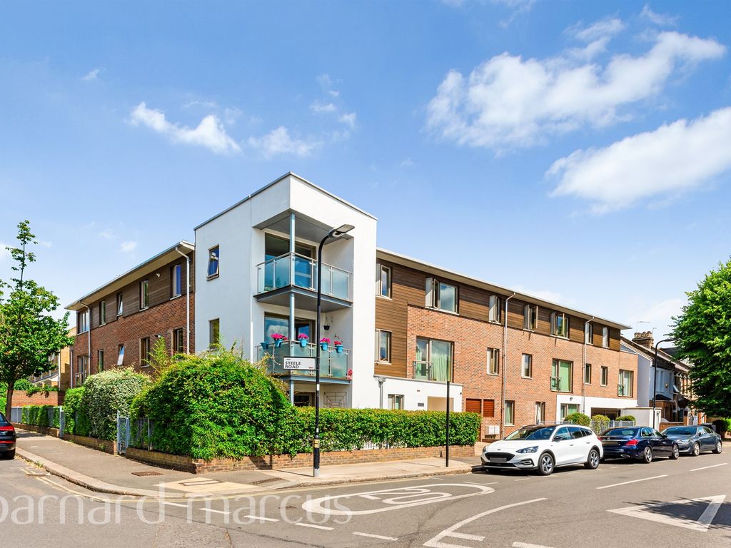 2 bed flat for sale in Steele Road, London W4 Zoopla