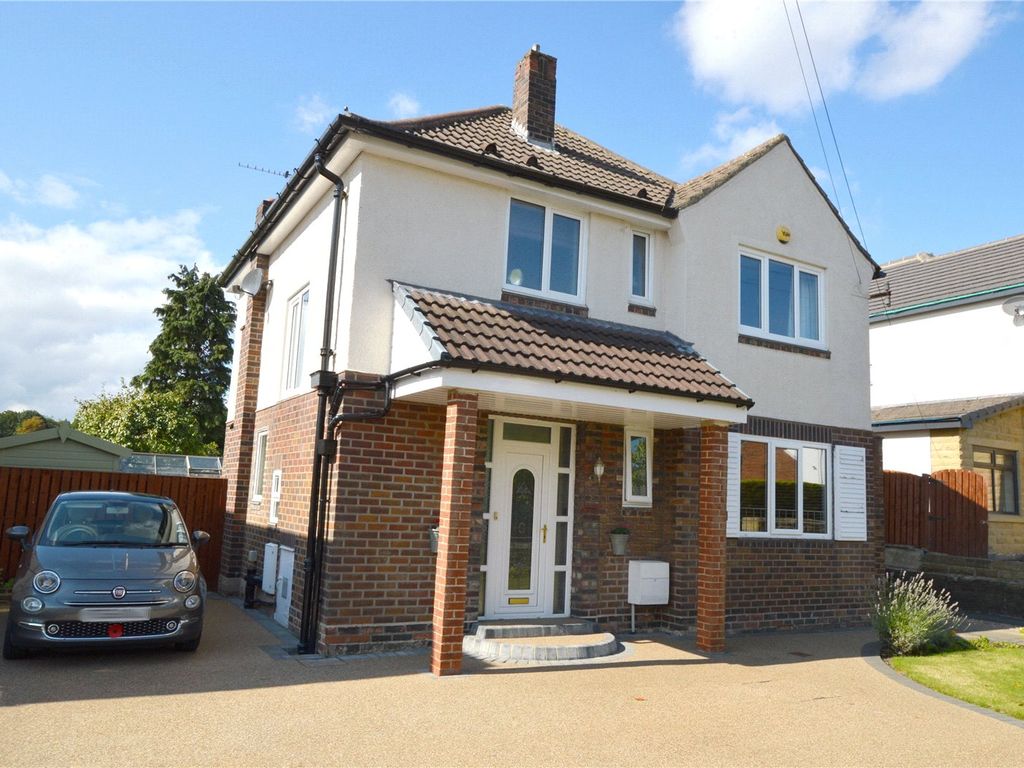 3 bed detached house for sale in Woodhall Park Avenue, Woodhall, Pudsey