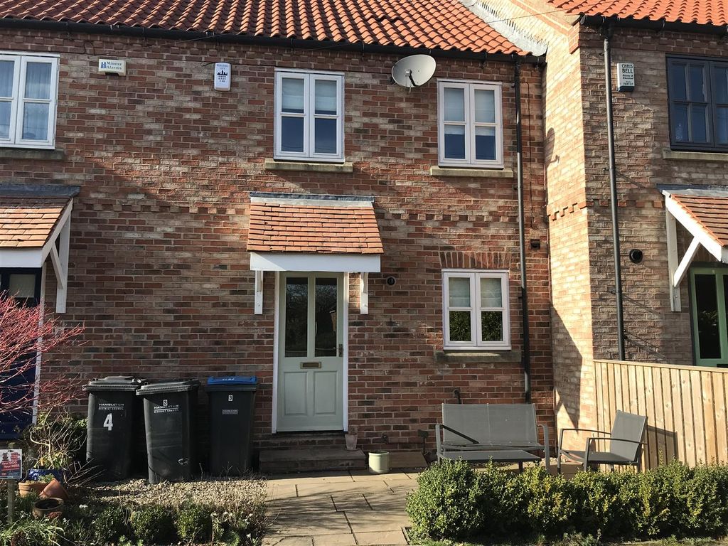 3 bed terraced house to rent in White House Close, Tollerton, York YO61