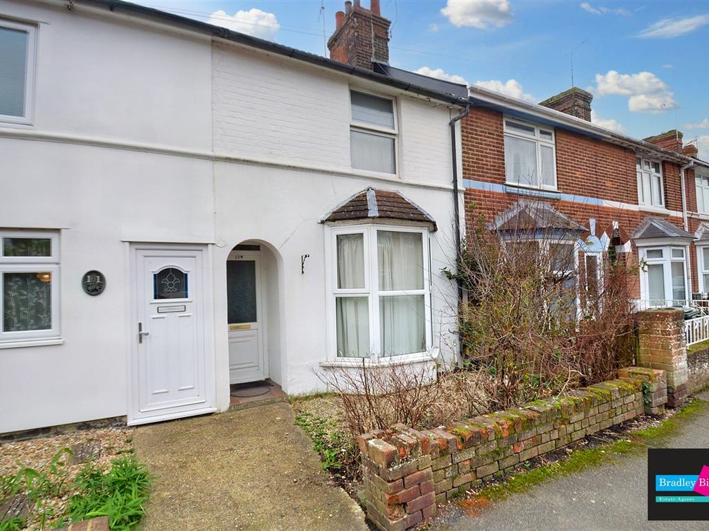 2 bed terraced house for sale in Cudworth Road, Willesborough, Ashford