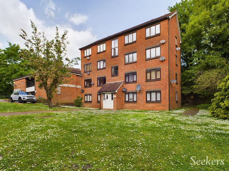 2 bed flat for sale in Lesley Place, Buckland Hill, Maidstone ME16 Zoopla