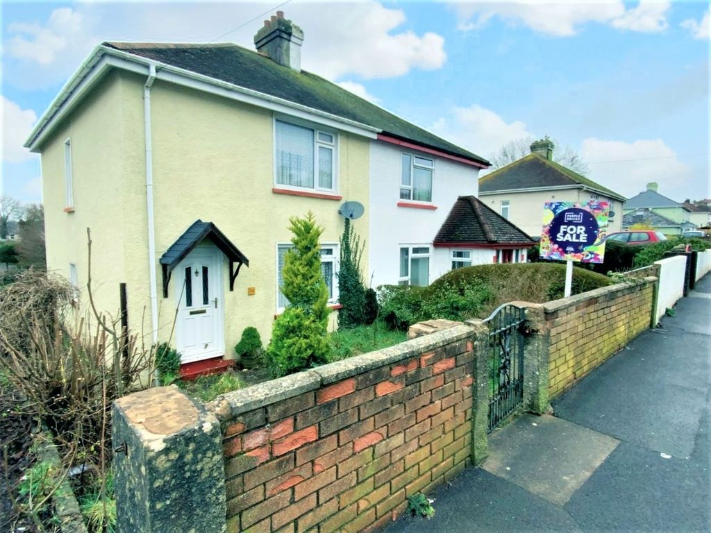 3 bed semidetached house for sale in Salisbury Avenue, Torquay TQ2, £