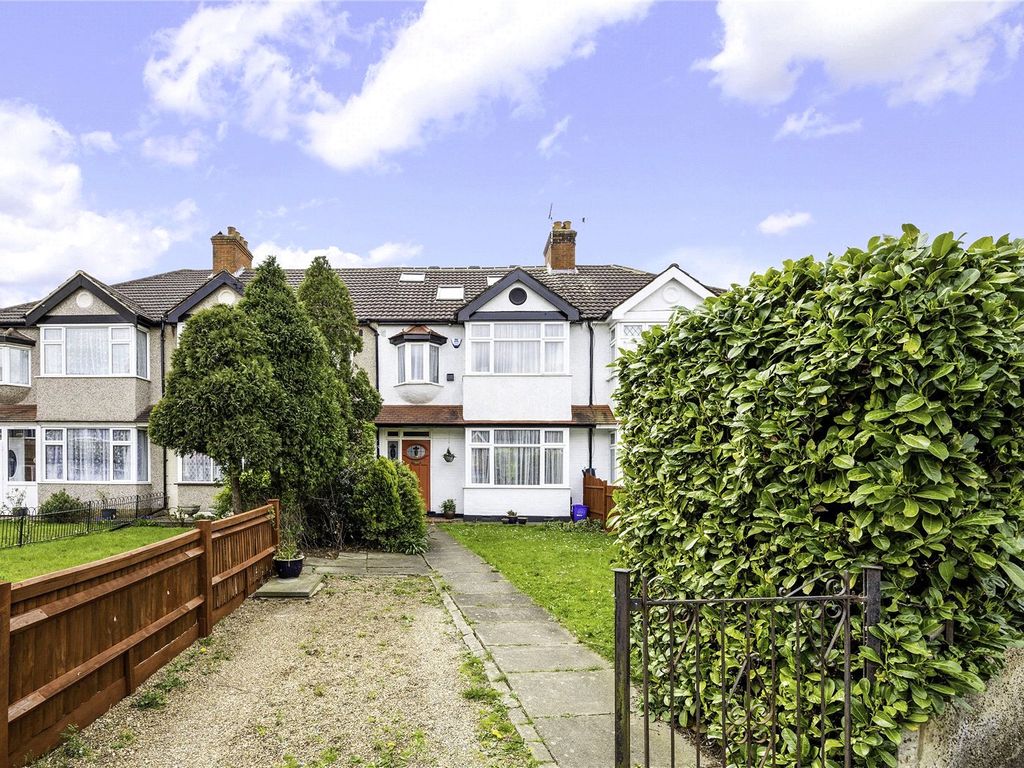 5 bed terraced house for sale in Gomshall Avenue, Wallington SM6 Zoopla