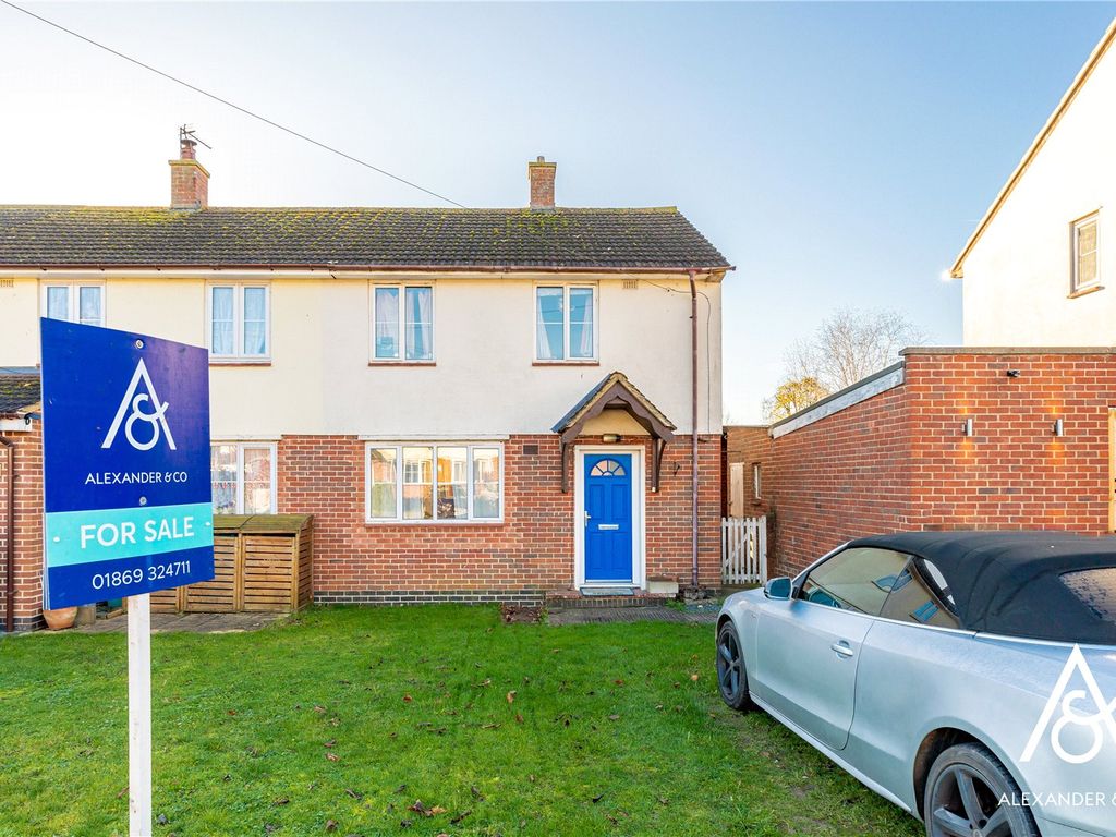 2 bed semidetached house for sale in Oak Lane, Ambrosden, Oxfordshire