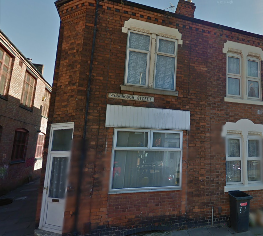 2 bed terraced house to rent in Farringdon Street, Humberstone