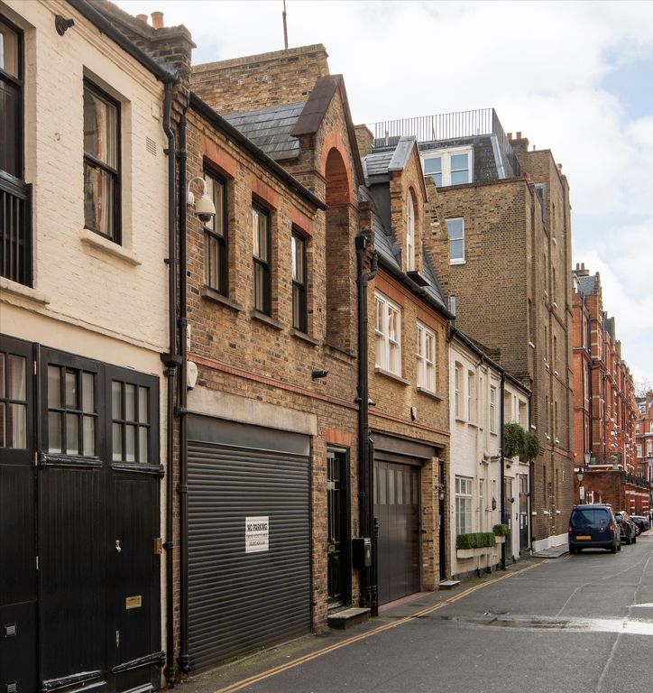 2 bed terraced house for sale in Egerton Gardens Mews, London SW3 Zoopla