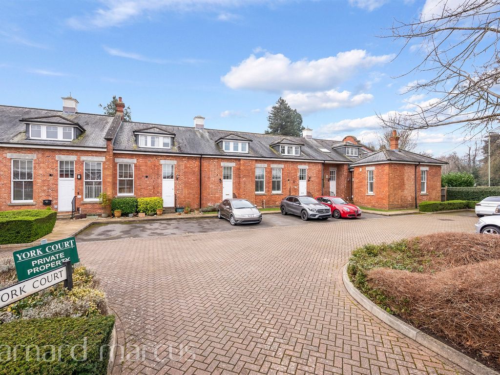 2 bed terraced house for sale in Manor Crescent, Epsom KT19, £450,000