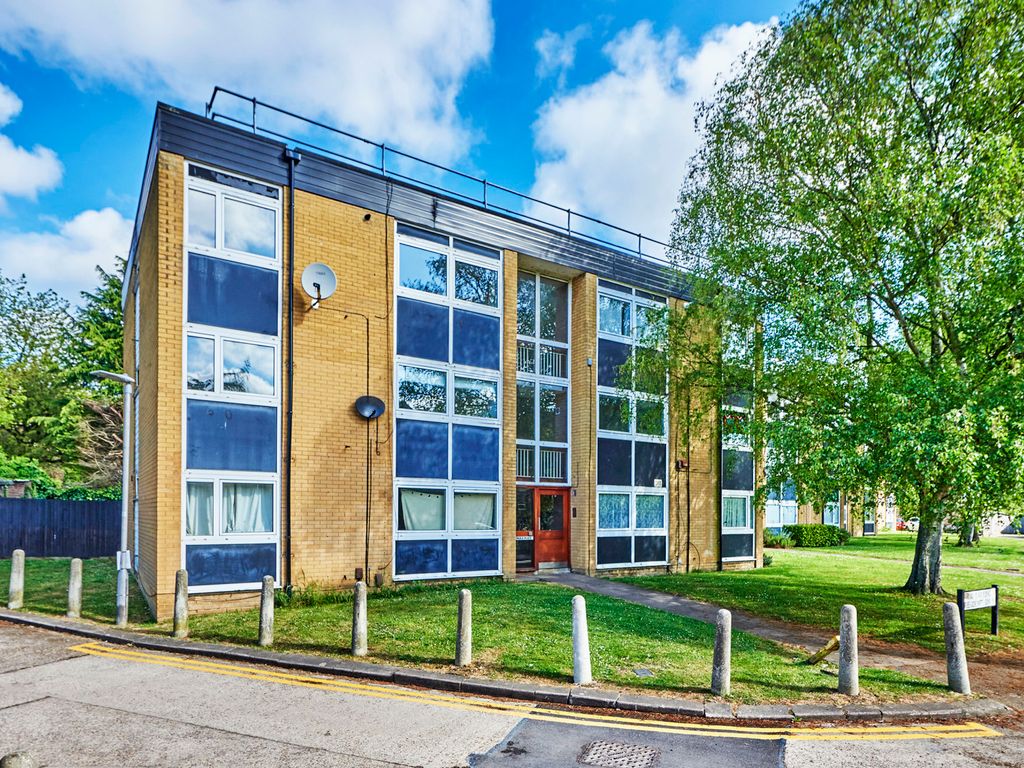 2 bed flat for sale in St. Pauls Place, Hatfield Road, St. Albans