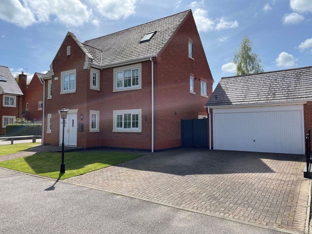 6 bed detached house for sale in Park View Close, Broughton Astley