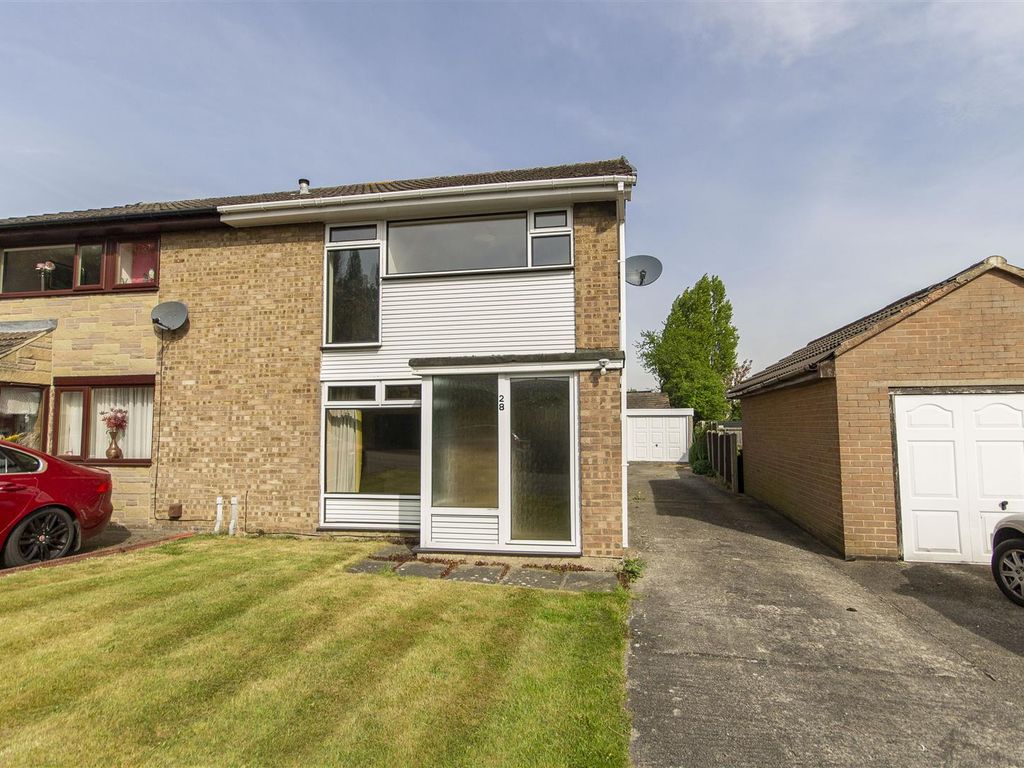 3 bed semidetached house for sale in Norfolk Avenue, Grassmoor