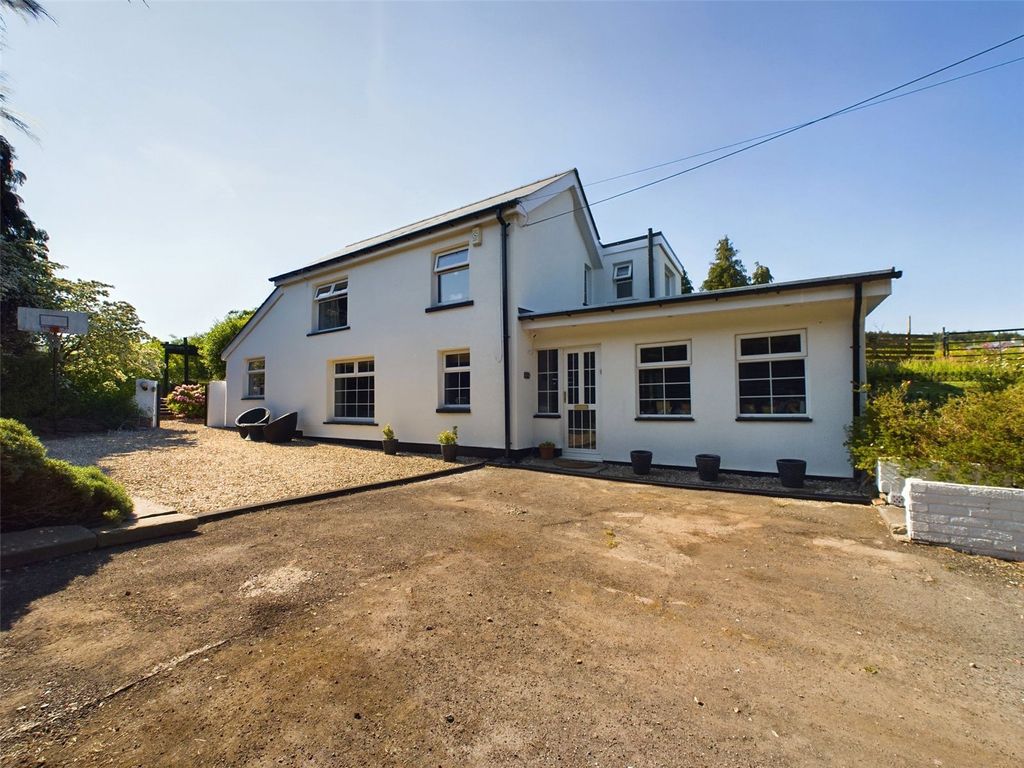 4 bed detached house for sale in Primrose Lane, Rassau, Ebbw Vale, Gwent NP23 Zoopla