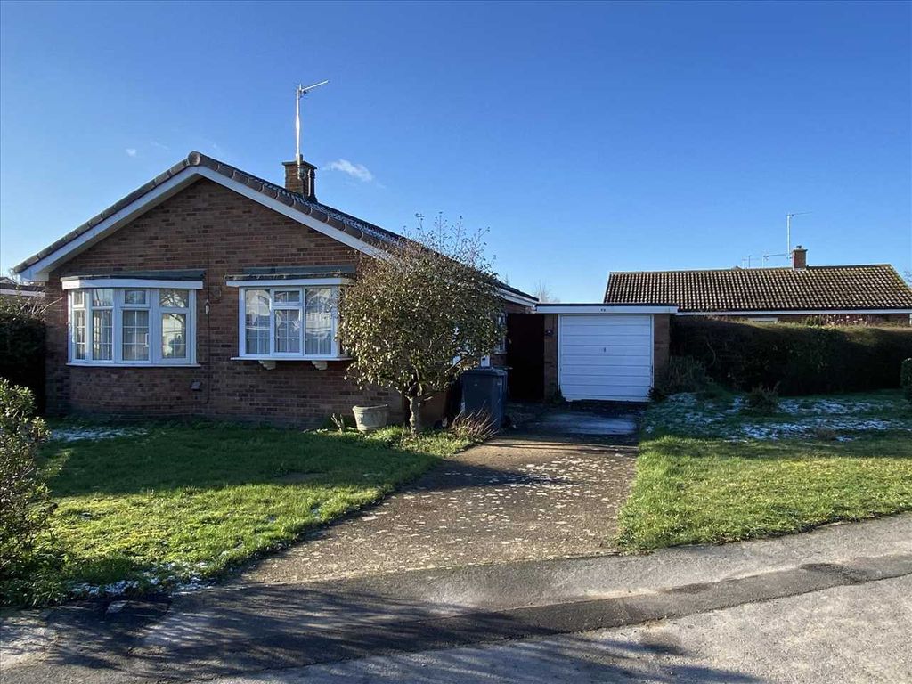 3 bed bungalow for sale in Parkfield Road, Ruskington, Sleaford NG34 Zoopla