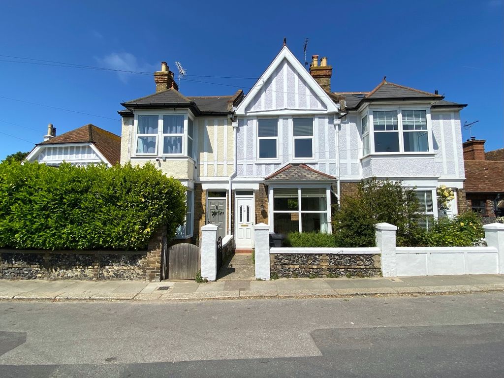 2 bed terraced house to rent in Reading Street, Broadstairs CT10 Zoopla
