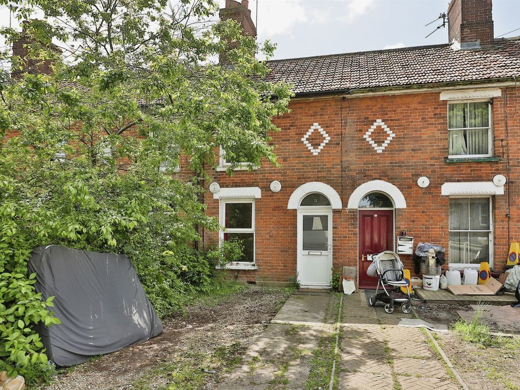 2 bed terraced house for sale in Norwich Road, Dereham NR20 Zoopla