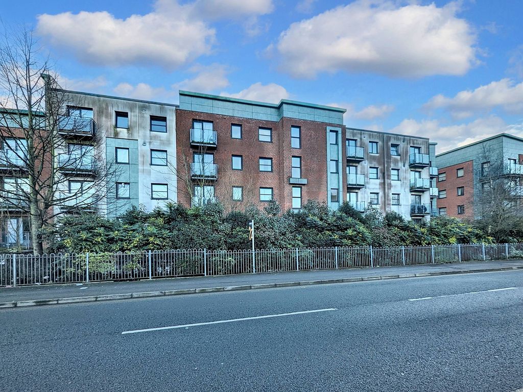 2 bed flat for sale in Lower Hall Street, St. Helens WA10, £55,000 Zoopla