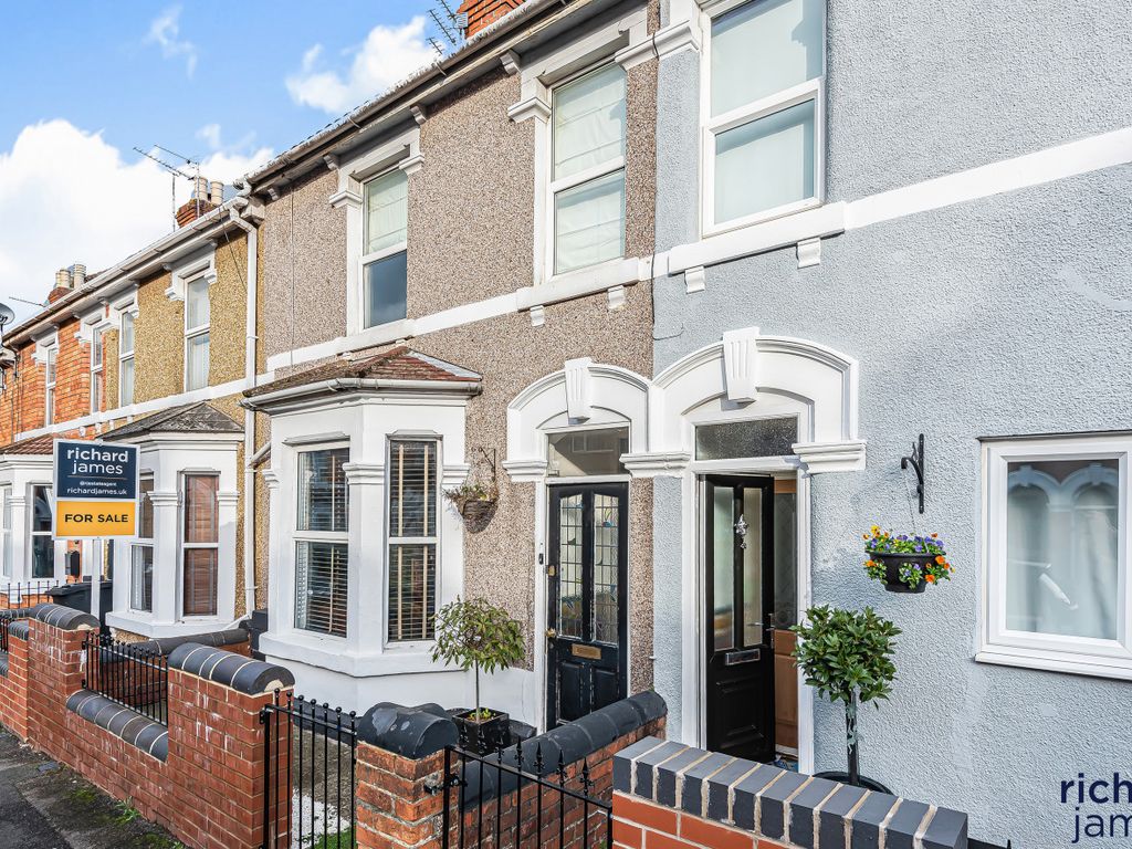 3 bed terraced house for sale in Kent Road, Old Town, Swindon SN1 Zoopla