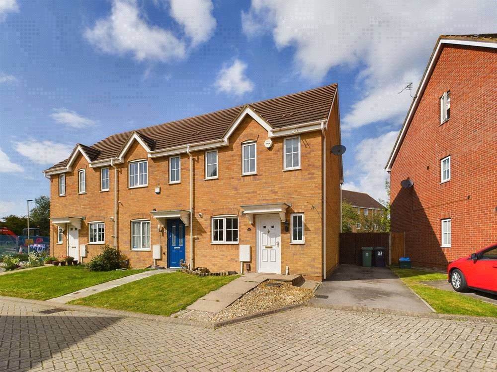 3 bed semidetached house for sale in Cypress Gardens, Longlevens