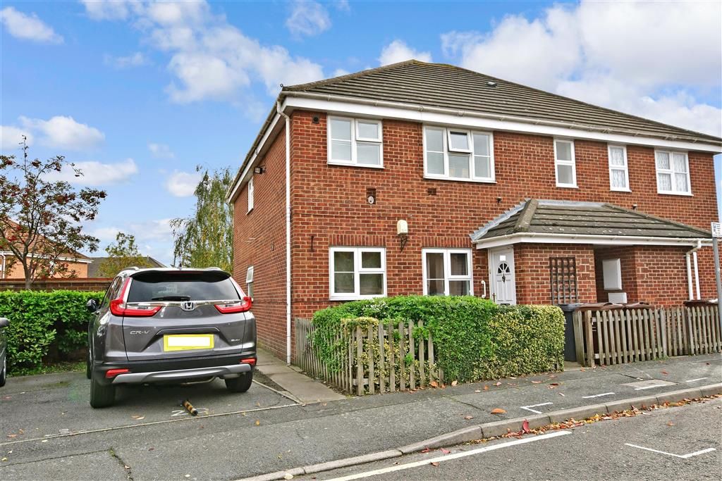2 bed for sale in Wallers Close, Dagenham, Essex RM9 Zoopla