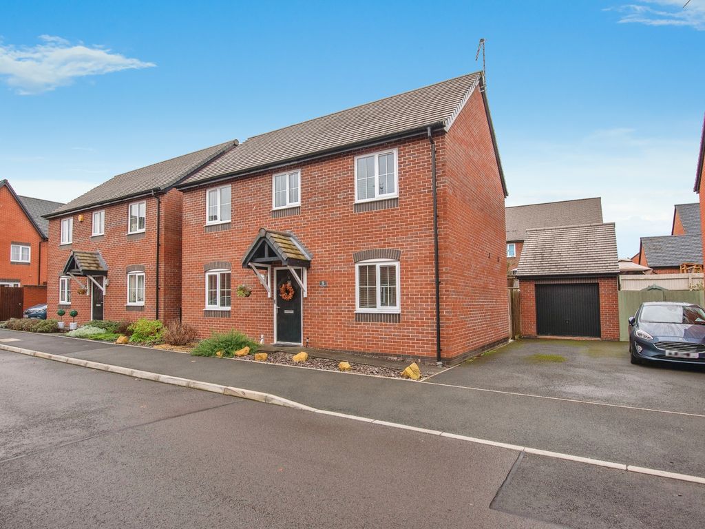 3 bed detached house for sale in Wessex Grove, Worcester WR5, £385,000