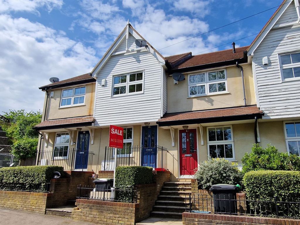 3 bed end terrace house for sale in Brook Road, Epping CM16 Zoopla