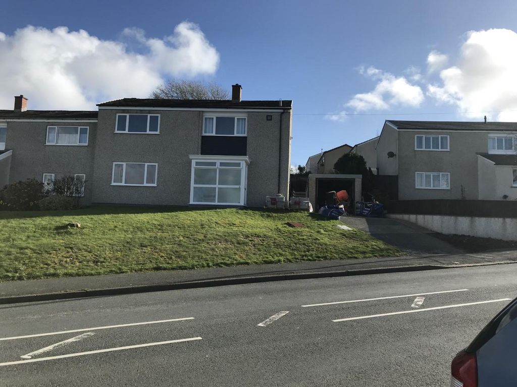 3 bed semidetached house to rent in Trafalgar Road, Haverfordwest SA61