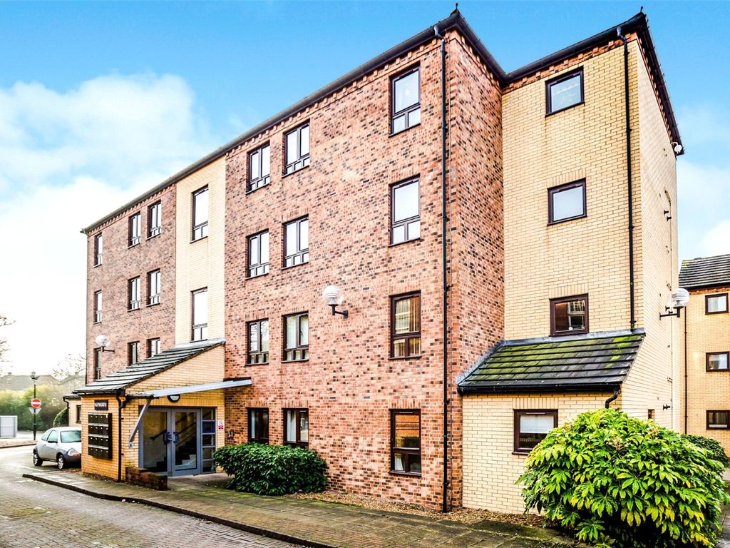 2 bed flat for sale in Hepworth, Woodlands Village, Wakefield, West
