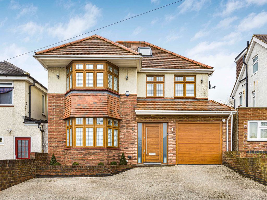 5 bed detached house for sale in Mount Pleasant, Cockfosters,