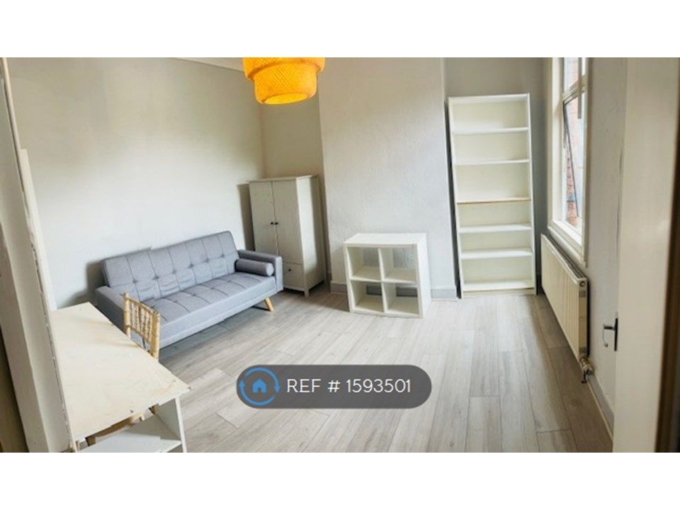 2 bed flat to rent in West Hendon Broadway, London NW9, £1,600 pcm Zoopla