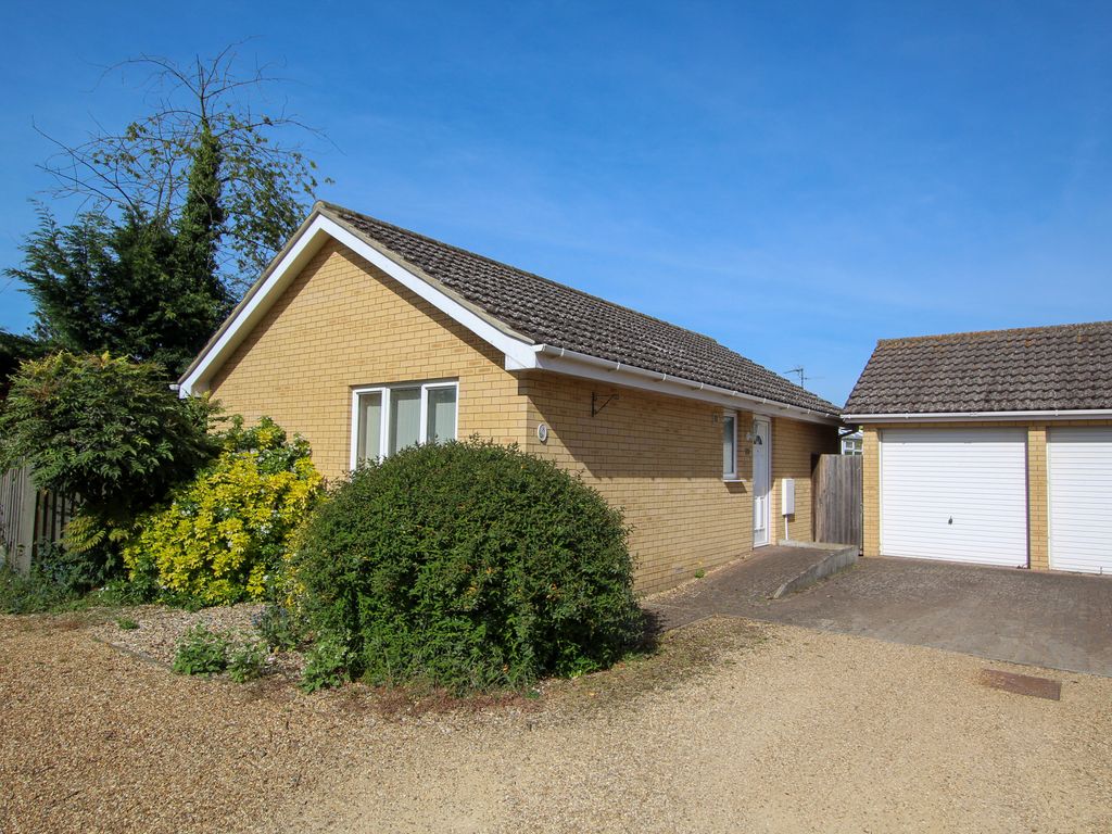 2 bed detached bungalow for sale in Muncey Walk, Histon CB24 Zoopla