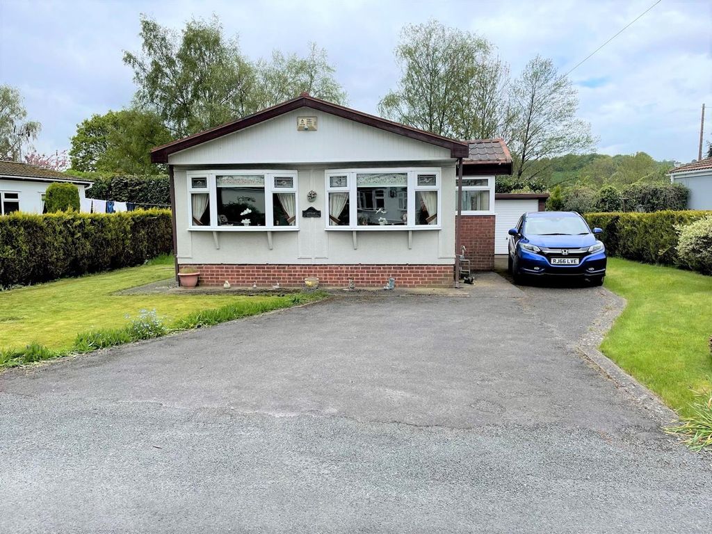 3 bed detached bungalow for sale in Millfield Park, Old Tupton