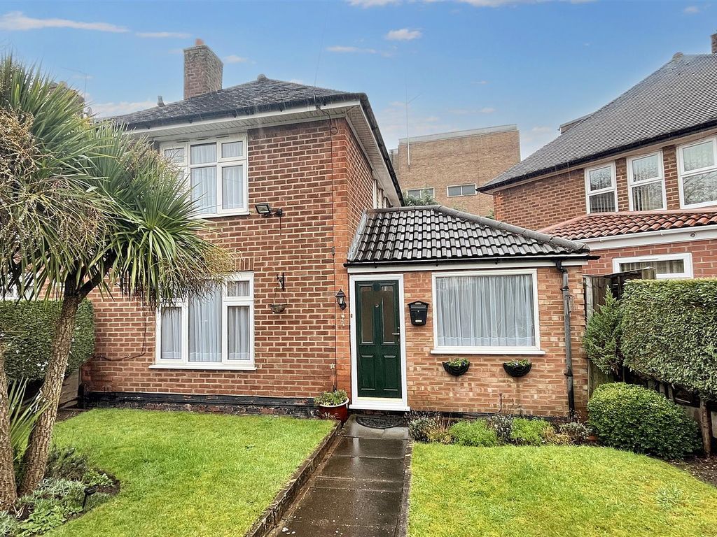 3 bed end terrace house for sale in Cateswell Road, Hall Green