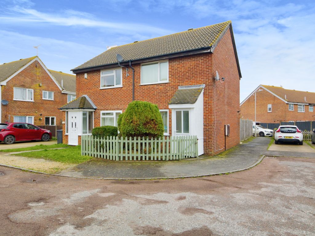 2 bed semidetached house for sale in Coniston Drive, Aylesham