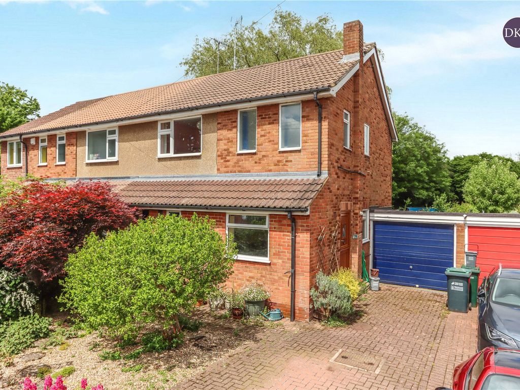 3 bed semidetached house for sale in Frogmoor Lane, Rickmansworth