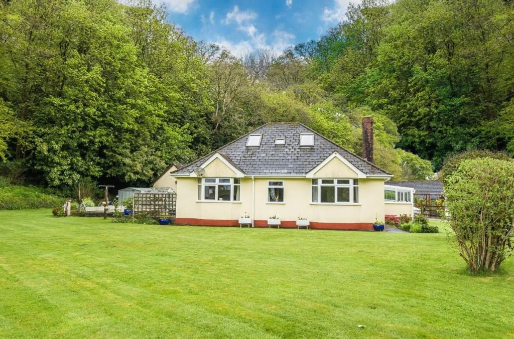 4 bed detached bungalow for sale in Castle Road, Okehampton, Devon EX20