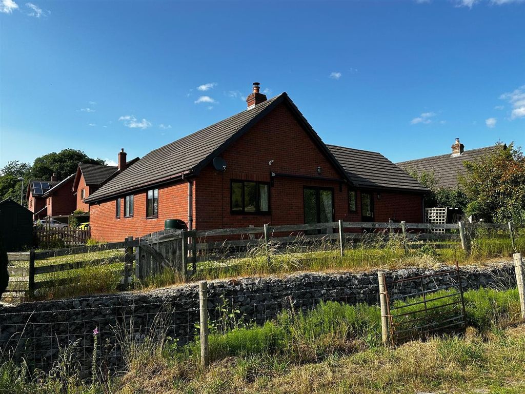 3 bed detached bungalow for sale in Lords Land, Whitton, Knighton LD7