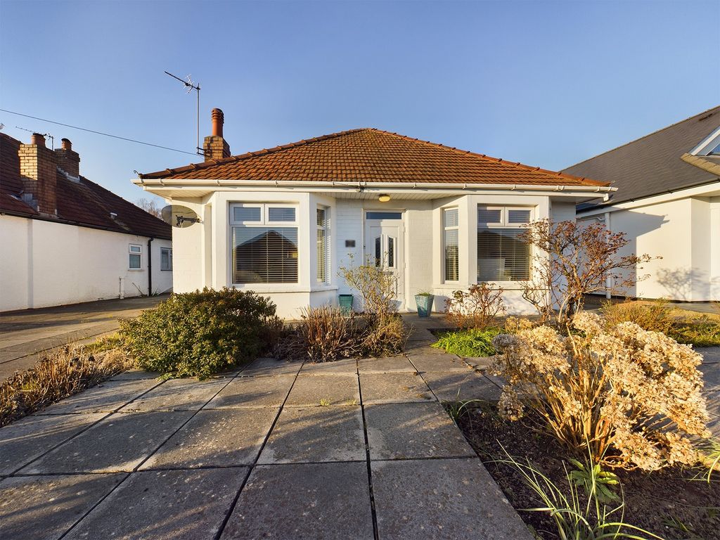 2 bed detached bungalow for sale in Leamington Road, Rhiwbina, Cardiff