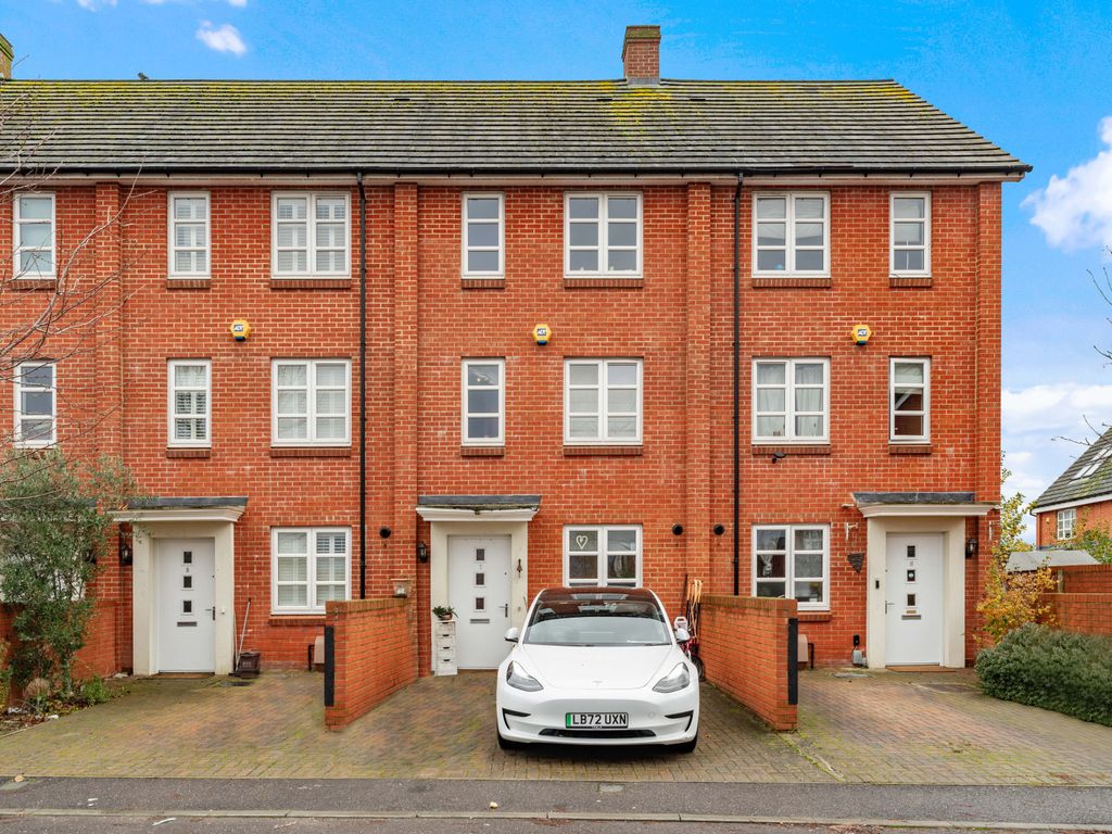 4 bed terraced house for sale in Brickfield Road, Mitcham CR4, £575,000