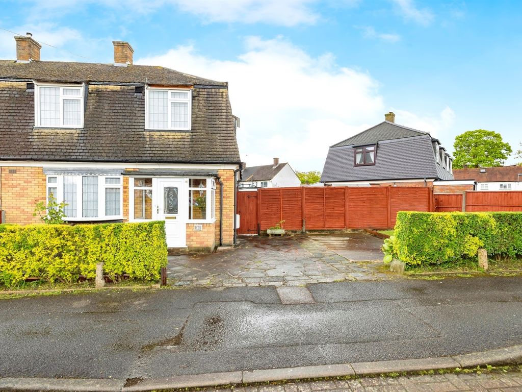 3 bed semidetached house for sale in Newbiggin Path, Watford WD19, £