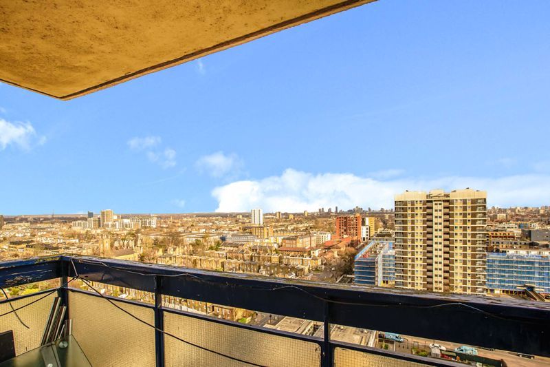 Attention Cash Buyers De Beauvoir Estate, London N1