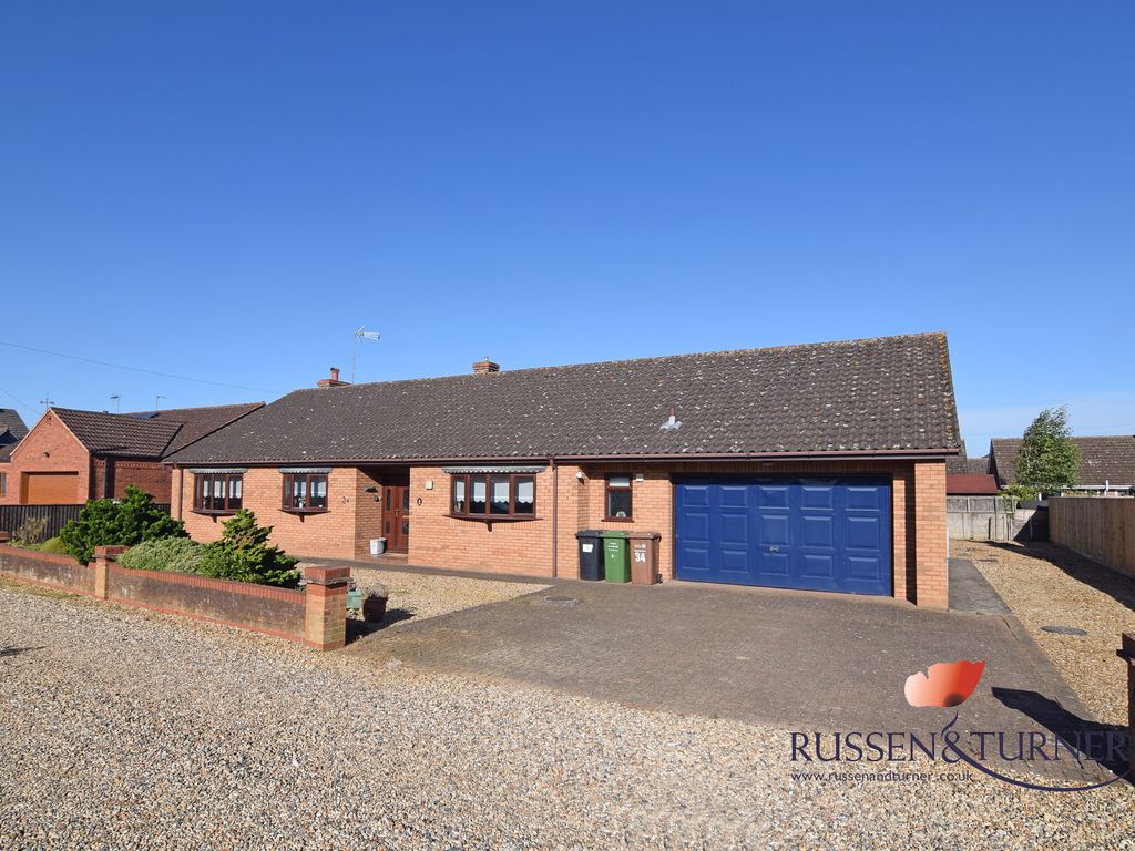3 bed detached bungalow for sale in Chapel Road, Terrington St. Clement