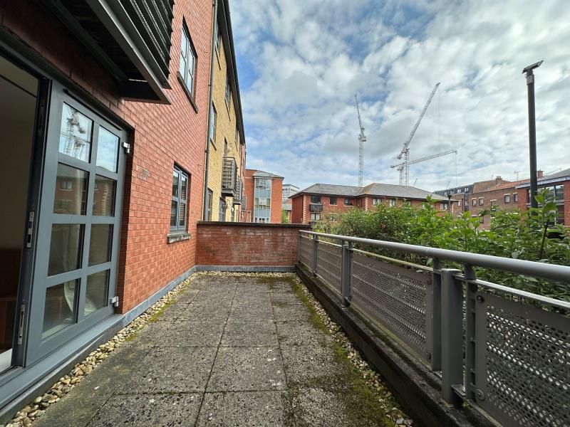 2 bed flat to rent in Redcliff Backs, Redcliffe, Bristol BS1 Zoopla