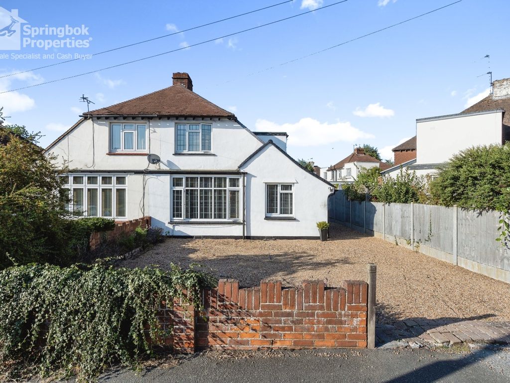 3 bed semidetached house for sale in Norrington Road, Maidstone, Kent