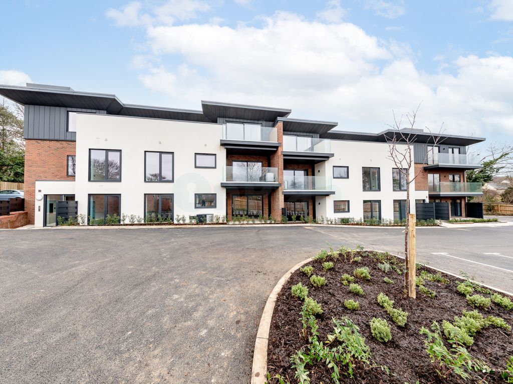 2 bed flat for sale in Flat 10, Asplands House, 19 Asplands Close