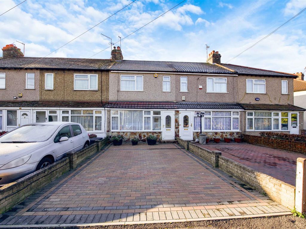 Chapel Lane, Uxbridge UB8  