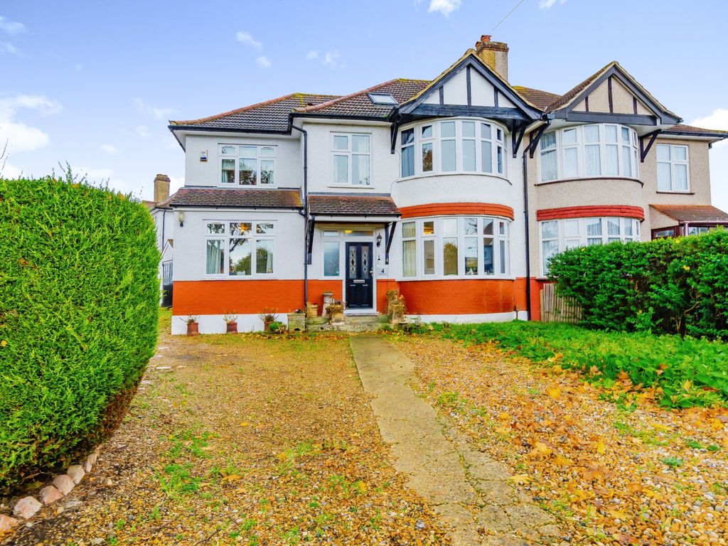 Bennetts Way Shirley Croydon CR0  