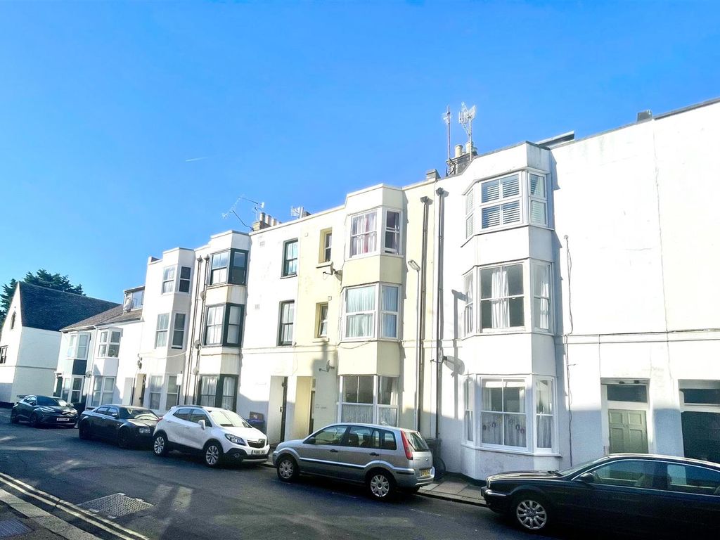 1 bed flat for sale in Western Place, Worthing BN11 Zoopla