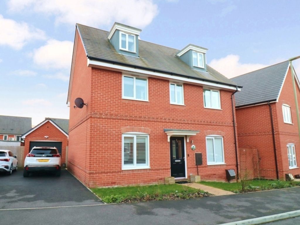 5 bed detached house for sale in Warwick Way, Bursledon SO31, £525,000