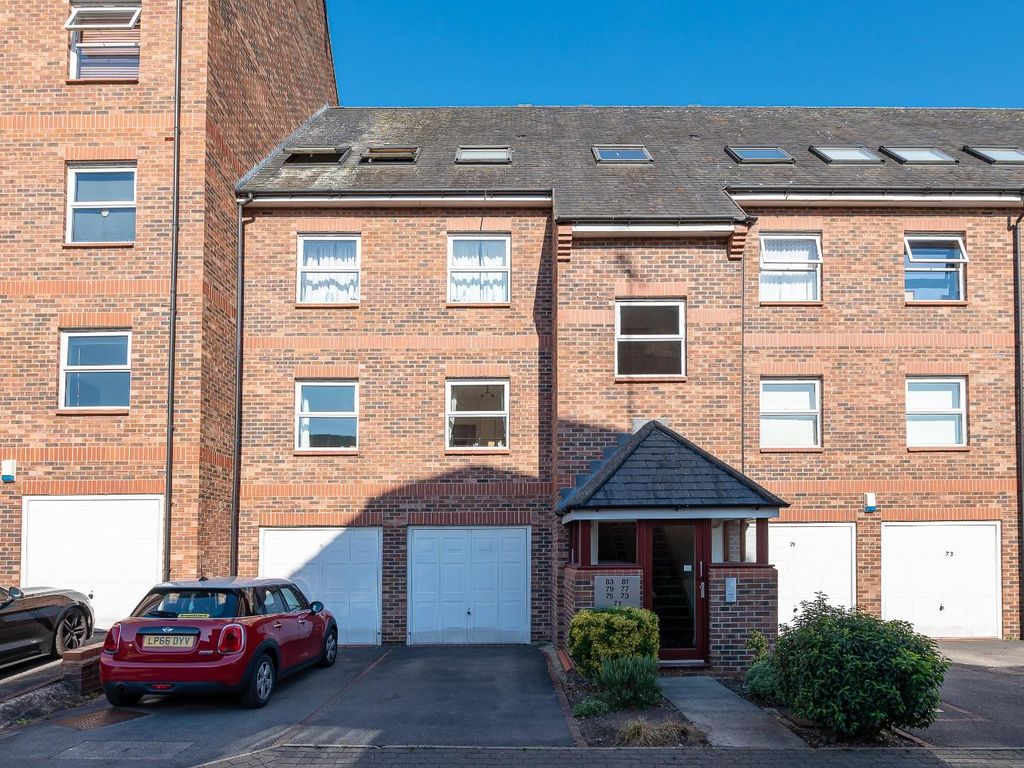 2 bed flat for sale in Whitecross Gardens, Huntington Road, York YO31