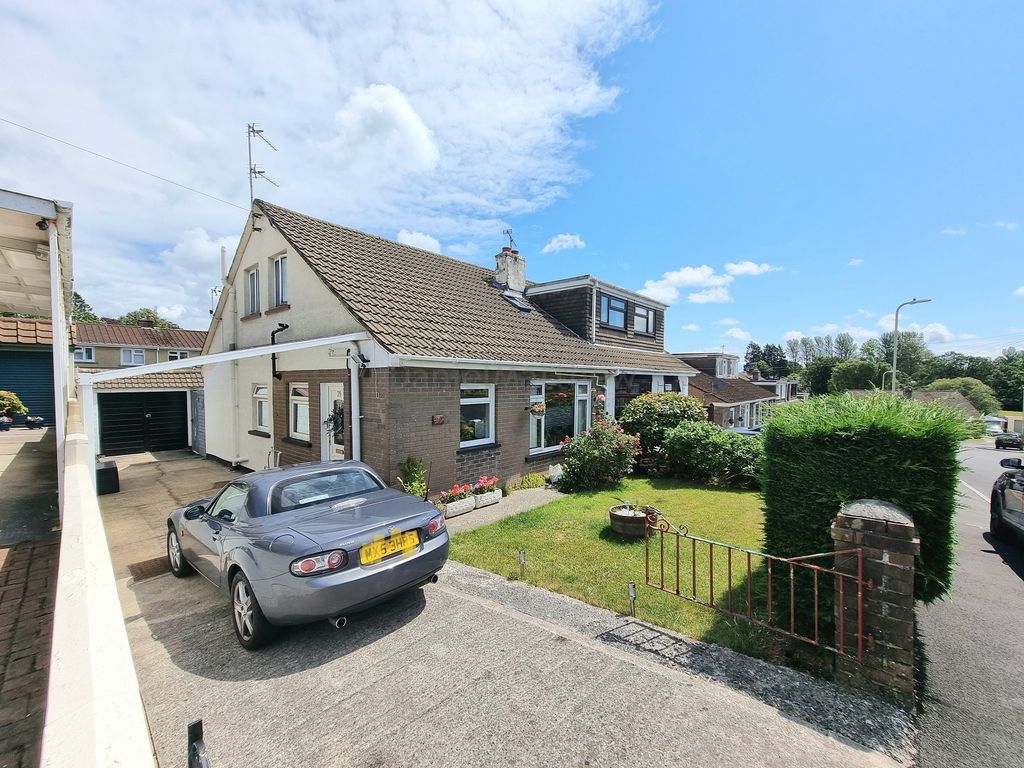 4 bed semidetached bungalow for sale in Caer Berllan, Pencoed